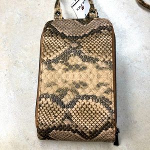 Mundi crossbody wallet